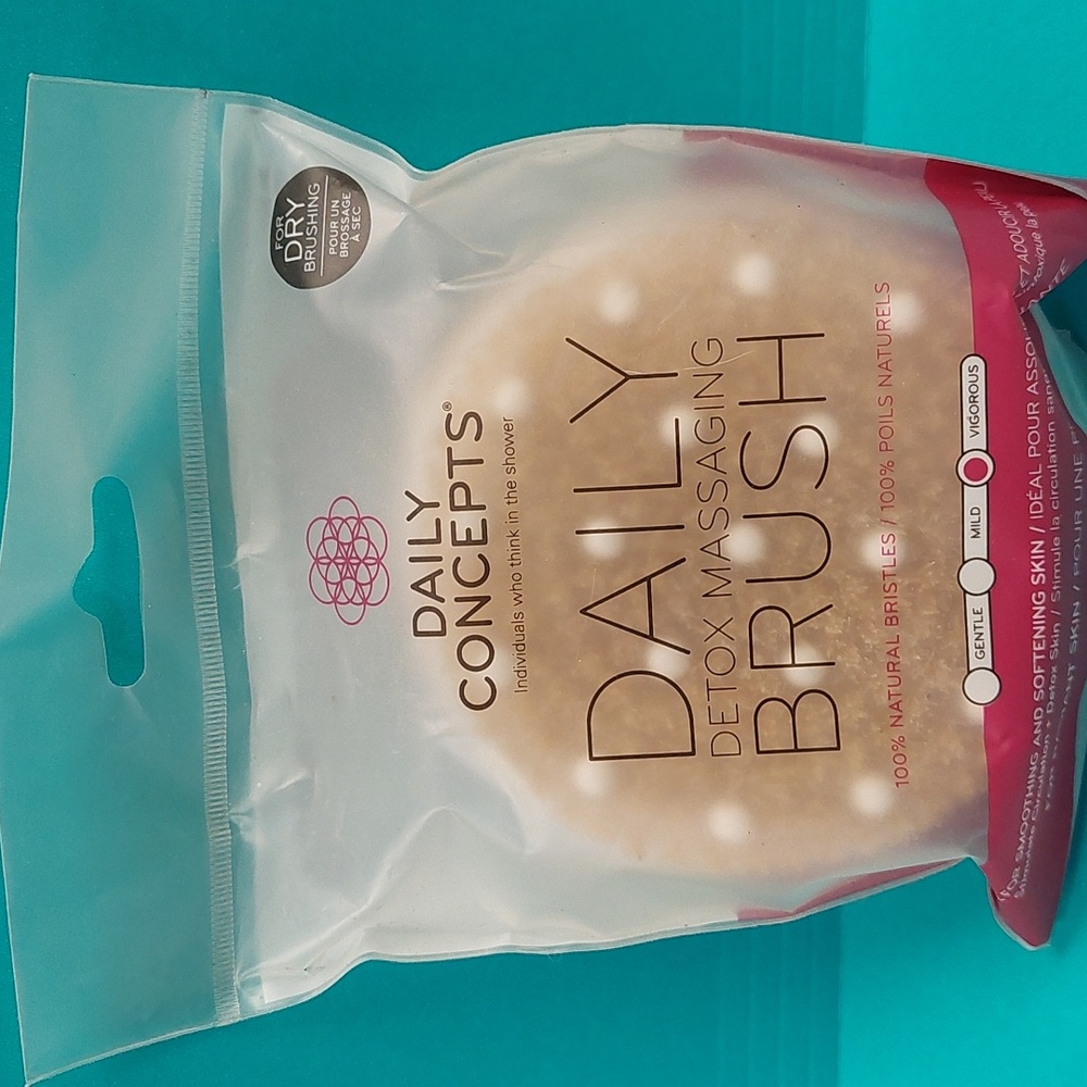 Daily Concepts detox massaging brush